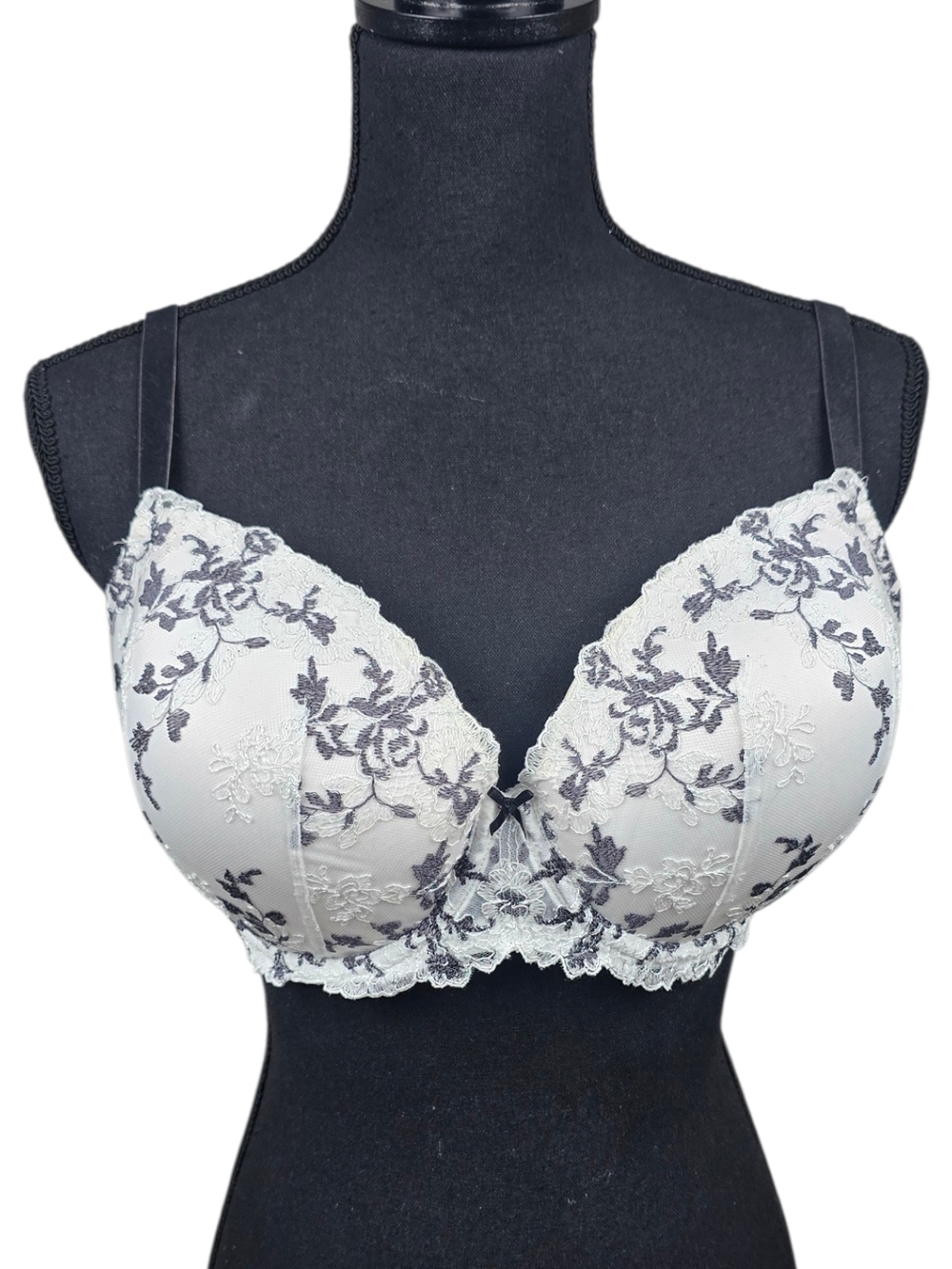 Victoria's Secret White Lace Embroidered Bra with Black Floral Accents